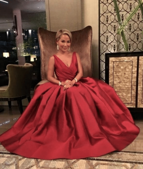 地表最强小三刘碧丽宣布分手3年3胎换来3亿移民英国开始富婆生活