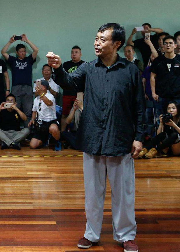 马保国获得了一部片酬5万英镑的电影专家这部电影一定是垃圾电影