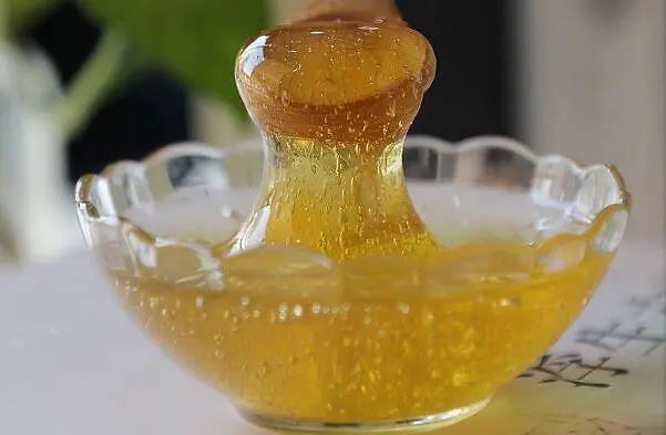 蜂蜜太粘稠是假的吗?为什么蜂蜜很稠?
