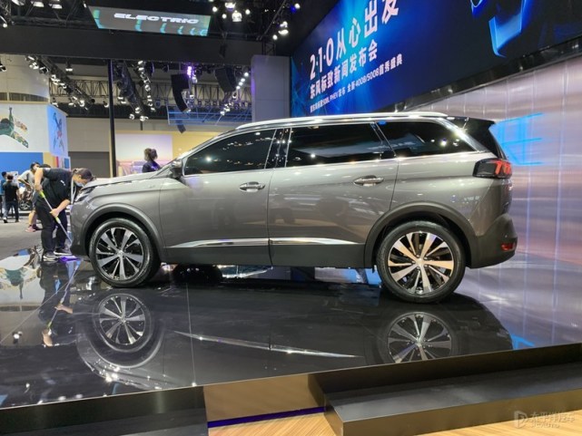 2020广州车展新款东风标致5008亮相