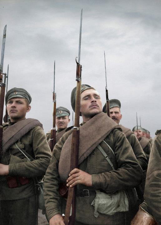 一战期间的俄国军队装备缺口实在太大无奈向对手购买武器