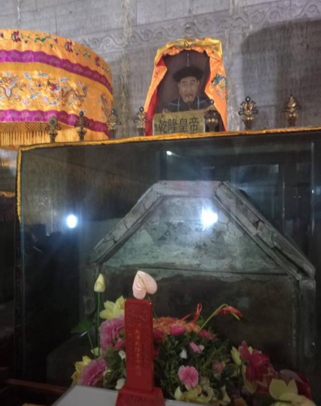 乾隆皇帝的金丝楠木棺材的原料,真的是从朱棣陵墓上偷来的吗?