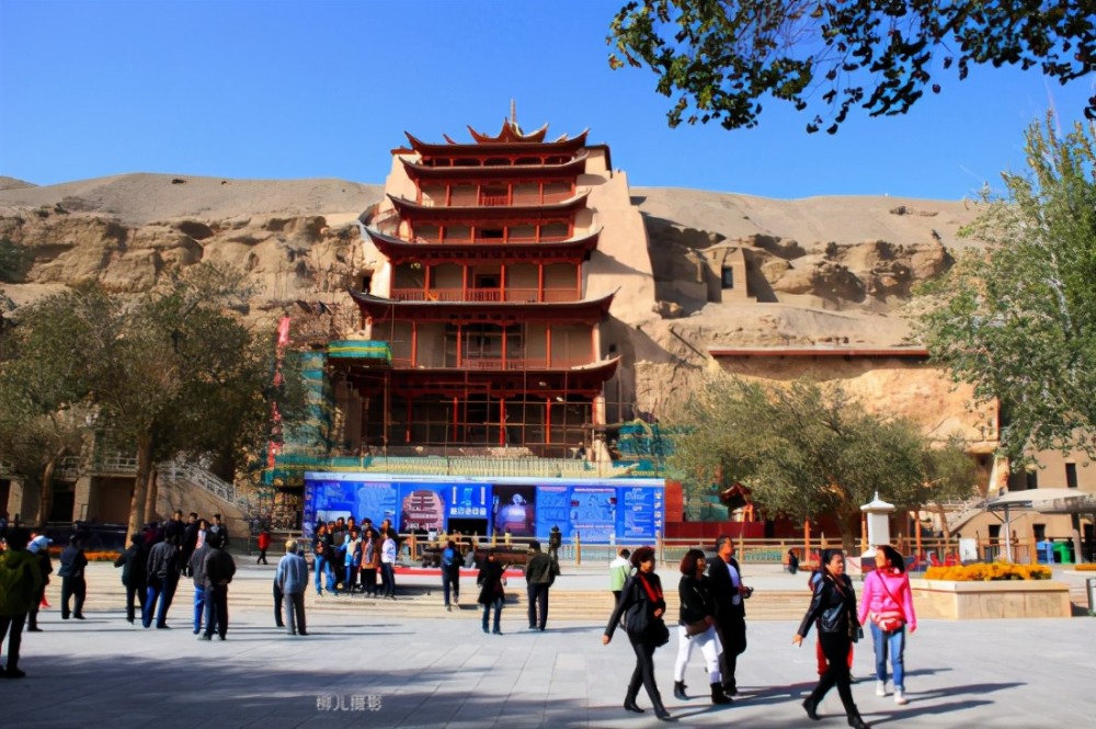 莫高窟|敦煌莫高窟，触摸历史的沧凉