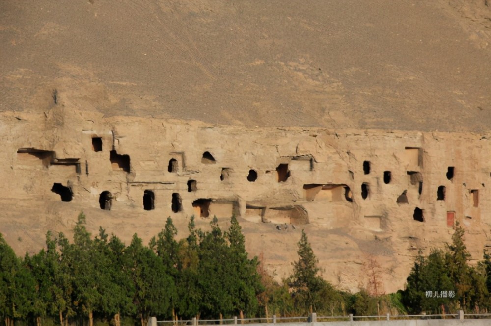 莫高窟|敦煌莫高窟，触摸历史的沧凉