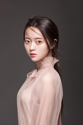 郑玉佳新剧上映,片方宣传太走心,网友再次沦陷:必看!_腾讯新闻