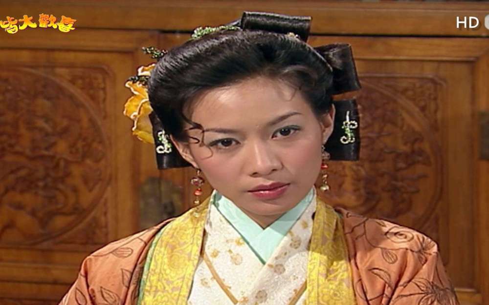 但是林玉露的小性子也只是停留在小事上,真正遇到家庭危机,或者家庭