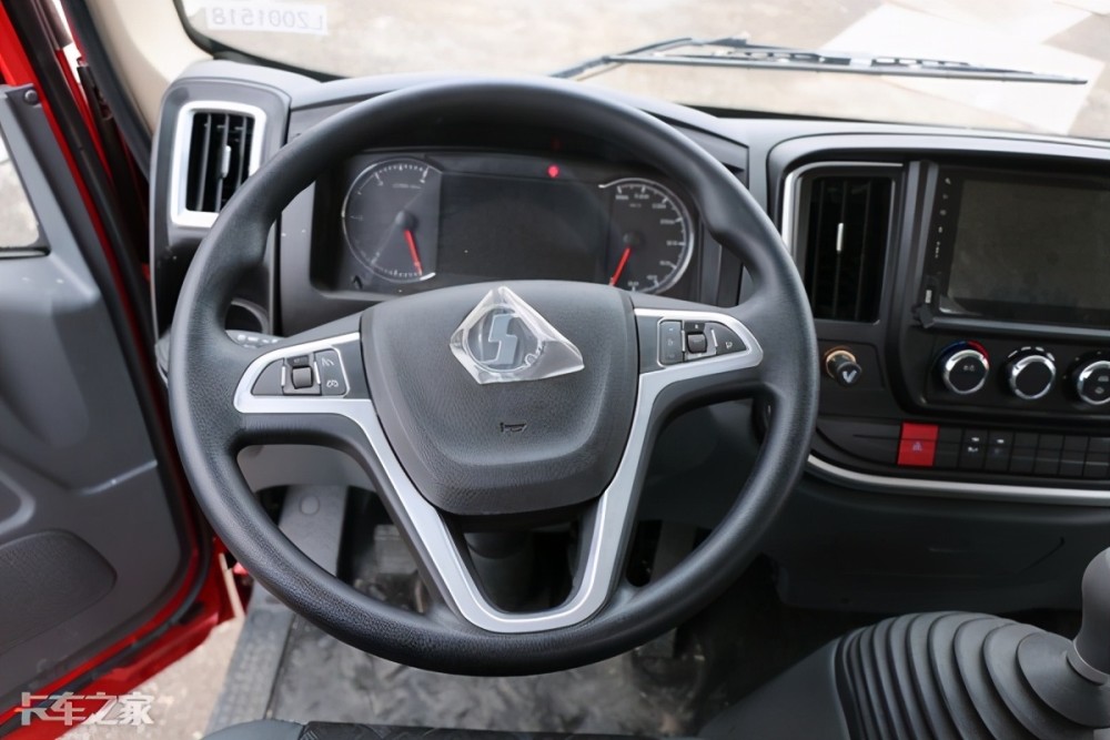 陕汽德龙k3000轻卡上市配国六潍柴机会成黑马吗