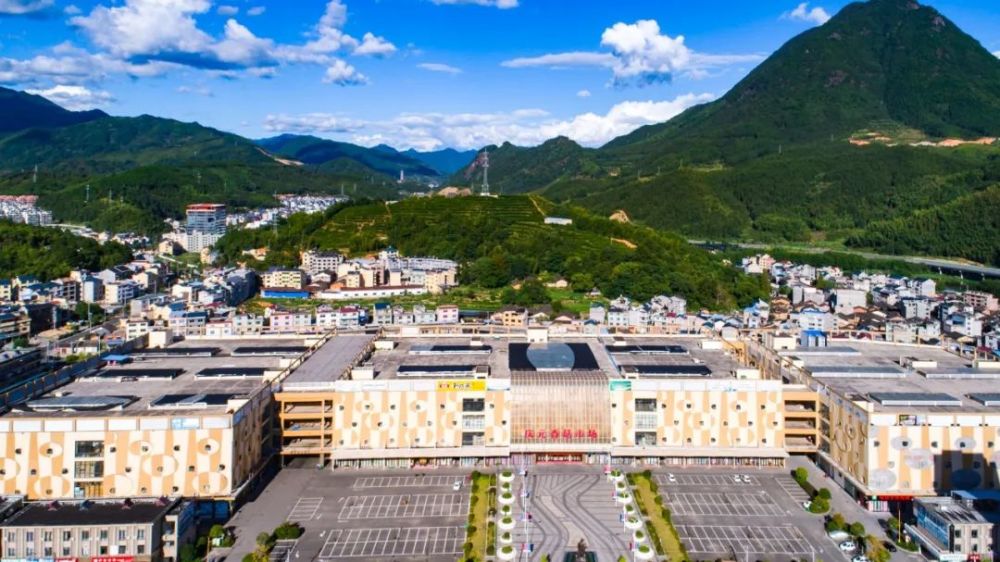 庆元香菇市场 周勇 摄香菇博物馆 姚家飞 摄今天,庆元香菇以"历史最早