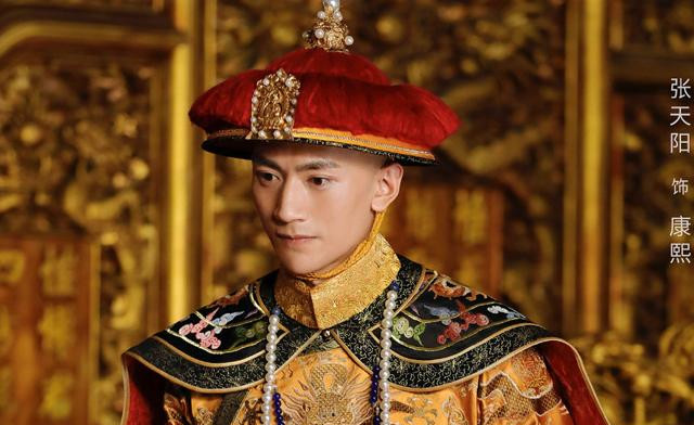 但是随着观看的深入,发现张天阳的皇帝,情感还是很饱满的,那股少年