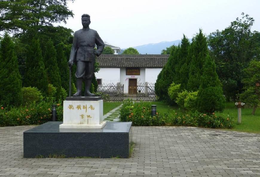 这位军长作战中声名鹊起,后被誉为"北伐名将,第一任总司令"