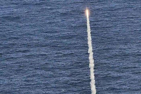 因为俄罗斯拥有如"阿万加德"导弹等现代战略武器,其飞行轨迹与常