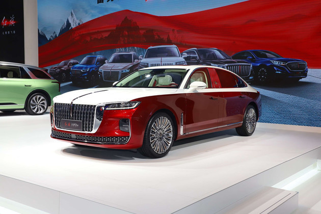 一汽红旗携h9 参展,新车于北京车展正式亮相,定位h9加长版本车型,并
