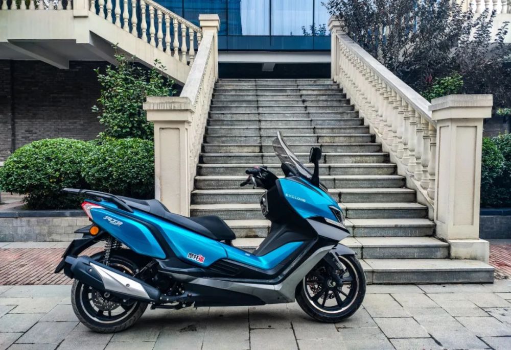 至简之选,阅人间烟火#2020款赛科龙rt3智慧版用车记_腾讯新闻