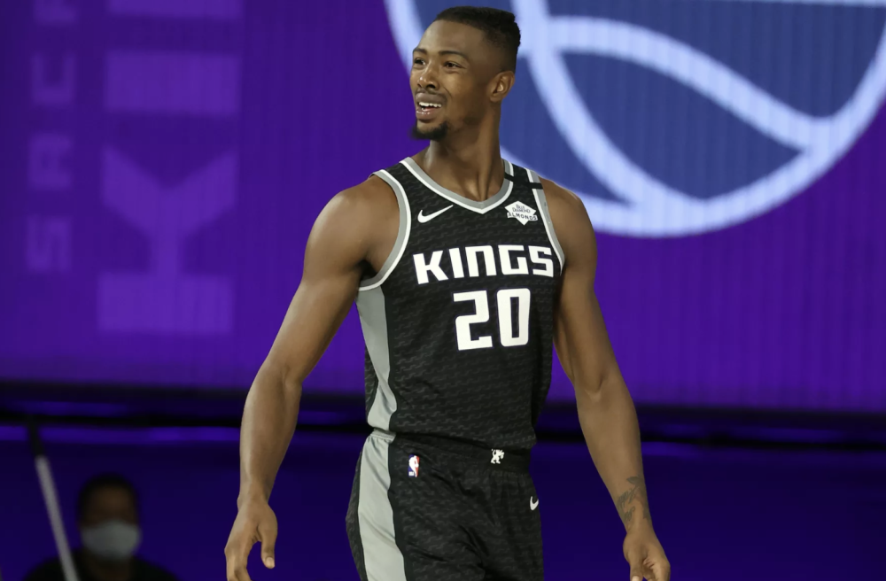 贾尔斯下赛季将不会回到国王 塔图姆曾称赞其是17届最强_腾讯新闻