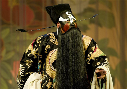 时,政治黑暗,百姓渴望出现清官,因此元杂曲里大量包公戏就流传下来了