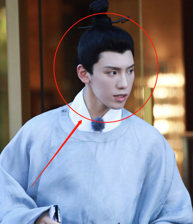 王子异加盟姐姐团综,姐姐们穿古装仙气飘飘,我却被万茜给美到了