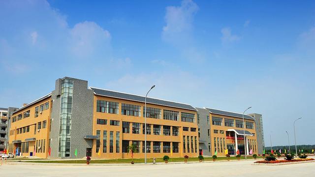 许昌魏都区大学图片