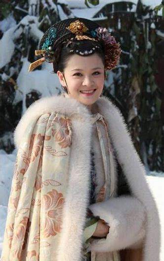 甄嬛传一一曹贵人为什么落得被皇上毒死的结局只因走错了三步棋