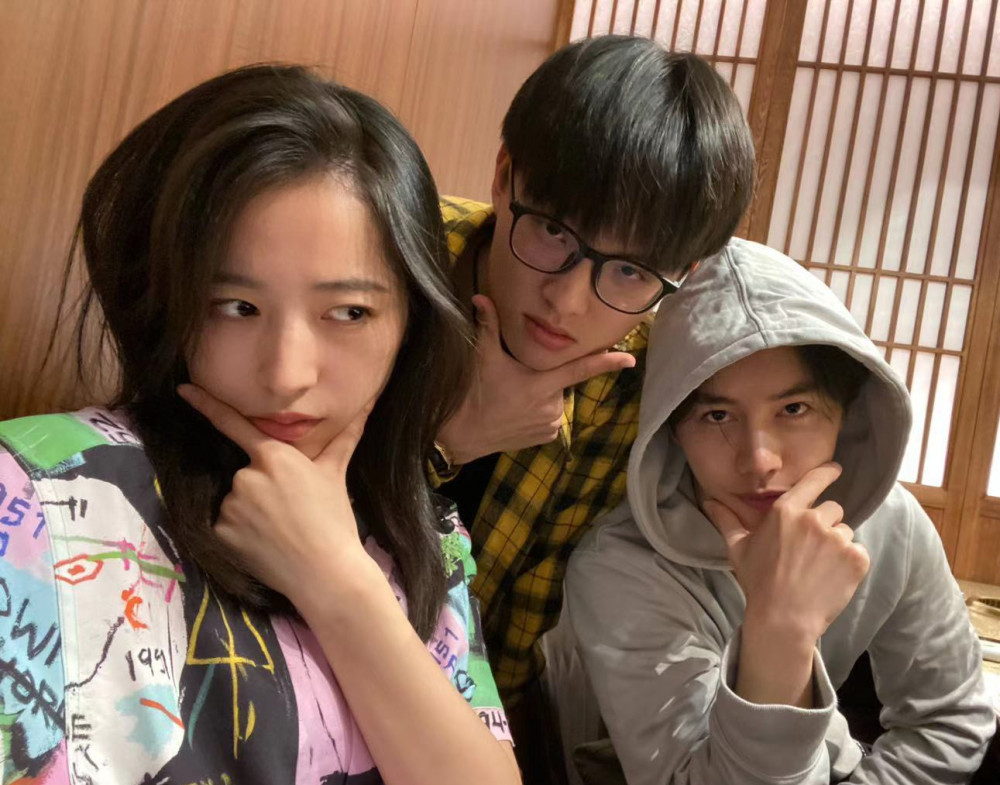 肥水不流外人田肖战辞演庆余年言冰云由闺蜜好友接棒