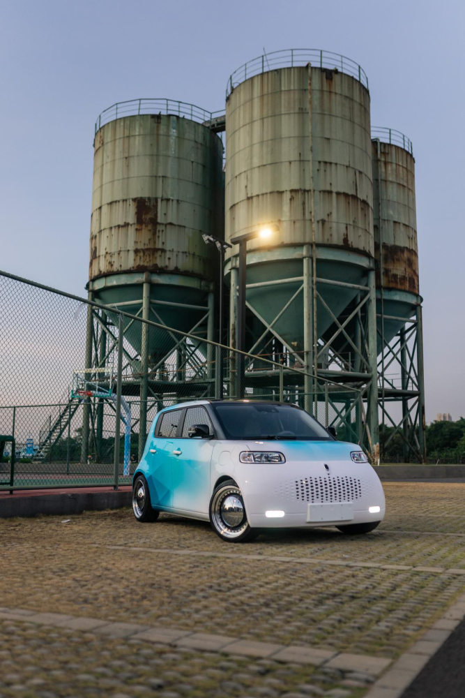 欧拉白猫潮酷改装广州车展现场实拍