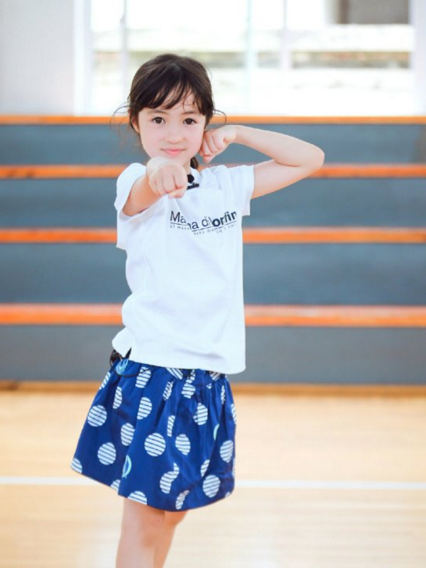 夏立克女儿才是开挂式长大混血味越来越淡如今还撞脸娜扎