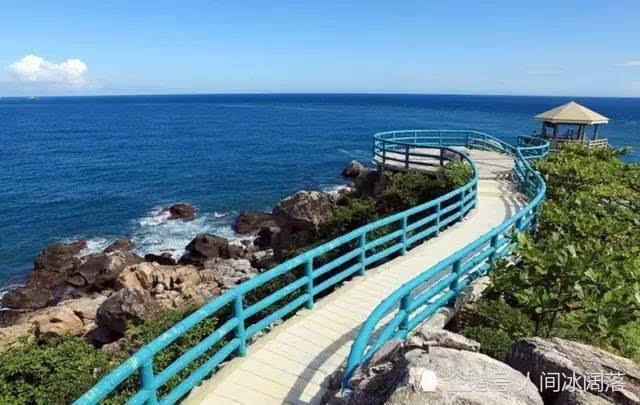 有三亚圣托里尼之称的马岭渔村,镇上所有的房子都是蓝白色