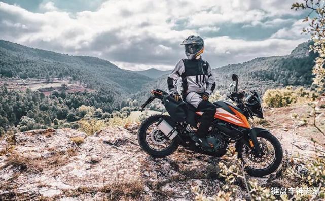 ktm250adv售价公布只比390adv便宜20不到