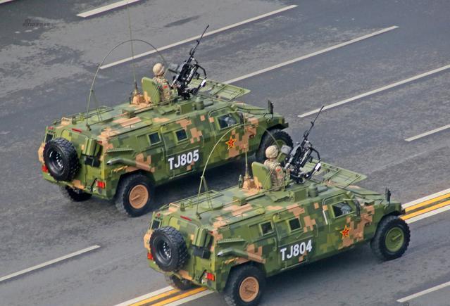 第三代猛士装甲突击车登上青藏高原成我边防军手中神器