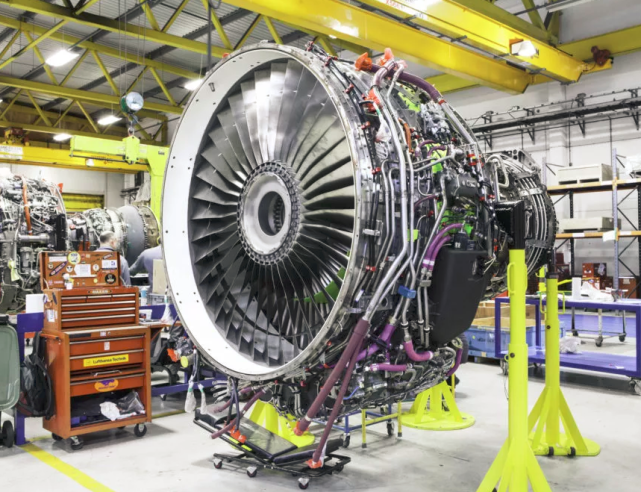 拉近一代技术对于最常用的高空巡航性能,d-30kp2发动机在11公里高空0