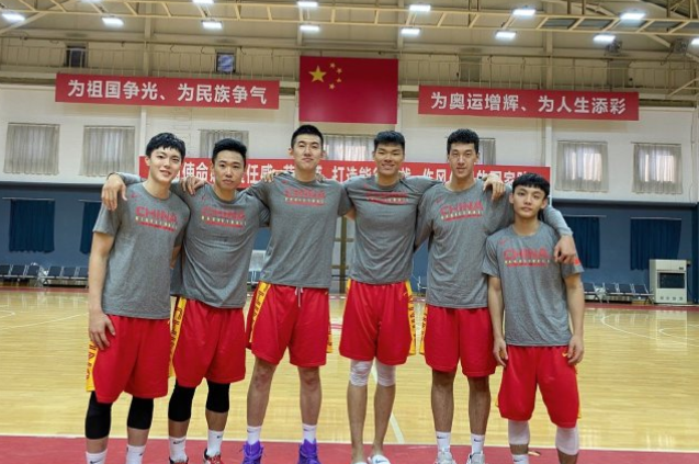 杜锋放弃太明智了杜润旺真实身高揭晓朱芳雨才是第一培养方向