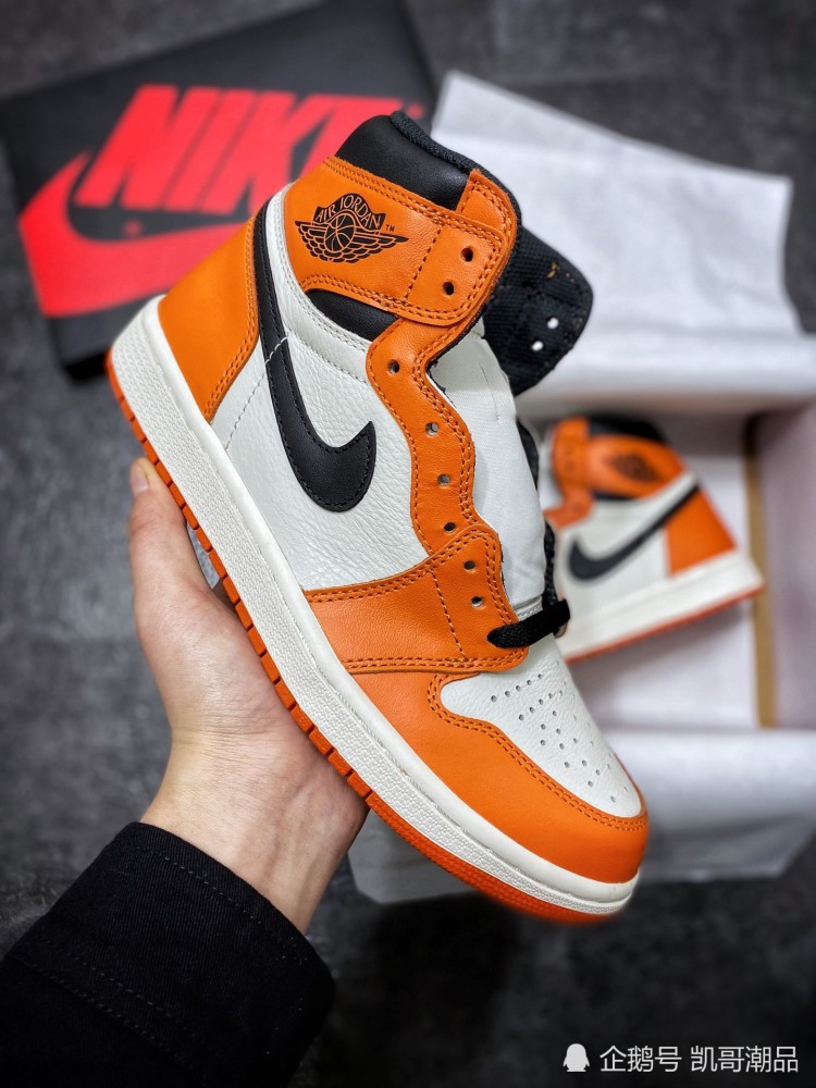 【独家对比】air jordan 1 白扣碎