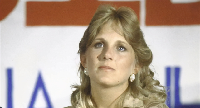 拜登妻子从教授到第一夫人比布里吉特显年轻是个美女学霸