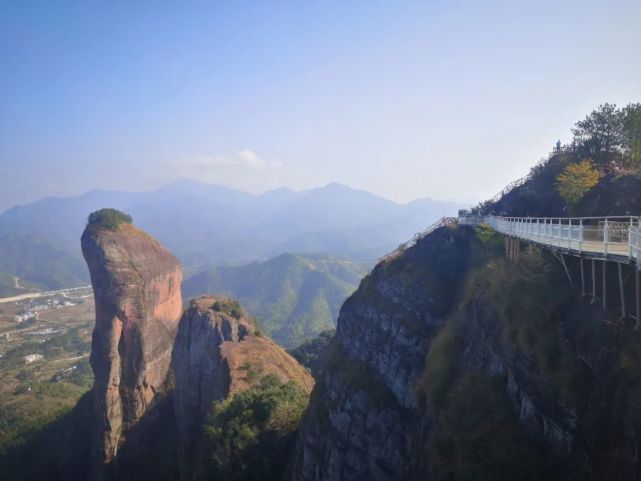 千佛丹霞景色撩人,通天胜境迎客八方!|丹霞|八方|石城通天寨|胜境