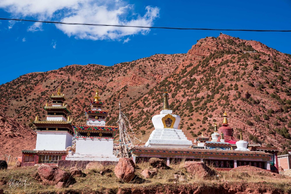 光是看囊谦能玩的就有好多,囊谦寺,阿育王塔,宗郭寺,嘎丁寺,大苏曼寺