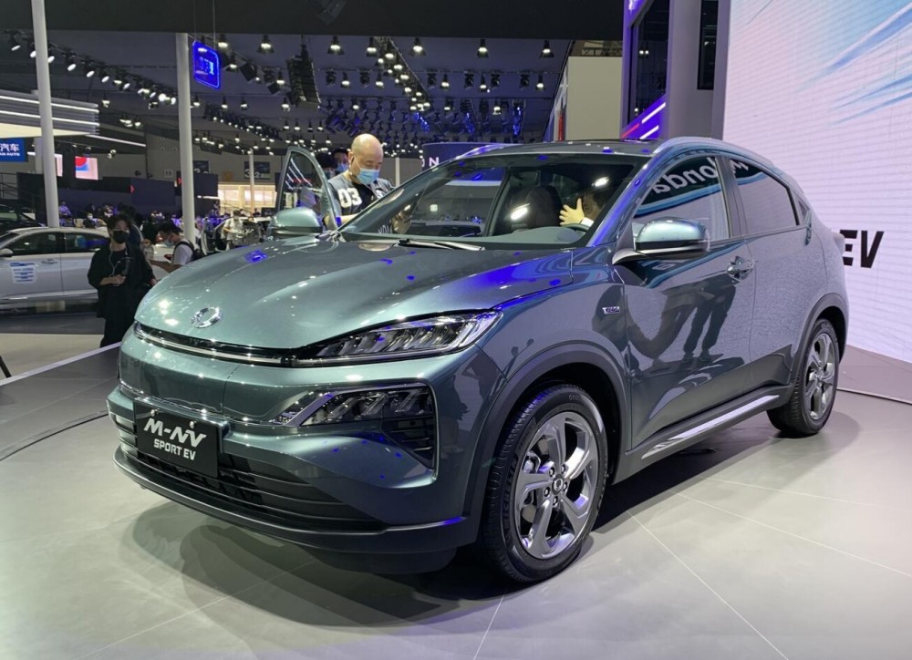 "本田缤智"升级完毕,纯电续航500公里,分体大灯造型真帅气!