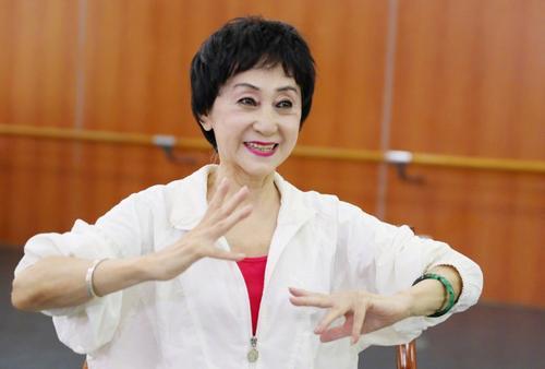 陈爱莲被誉为活林黛玉比黛玉苦命幼年失孤捡破烂为生爱情事业双丰收