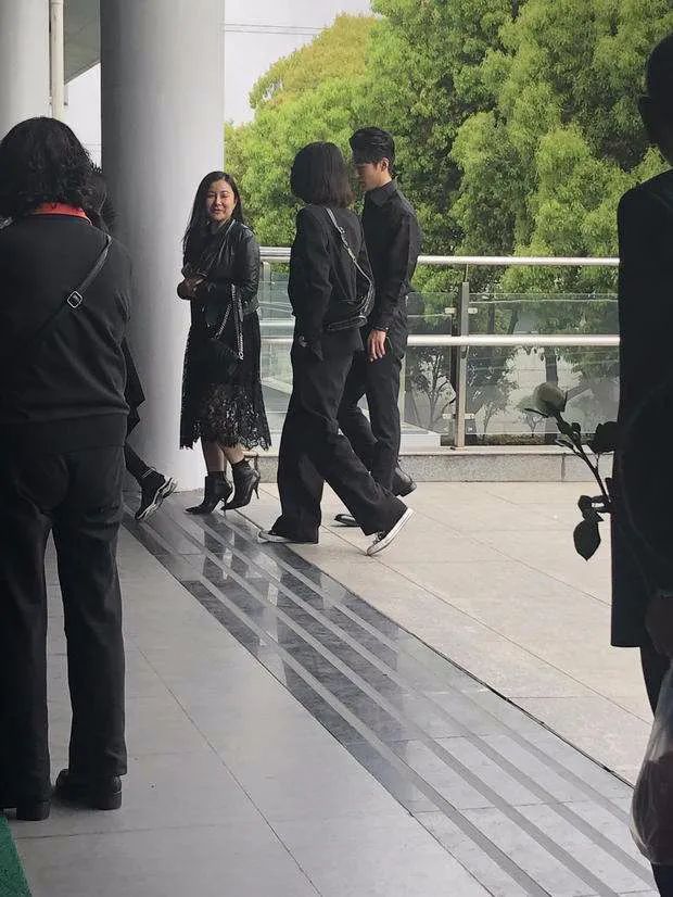 三个老婆两个富婆,前任皆是星二代,他们算"捞男"吗?