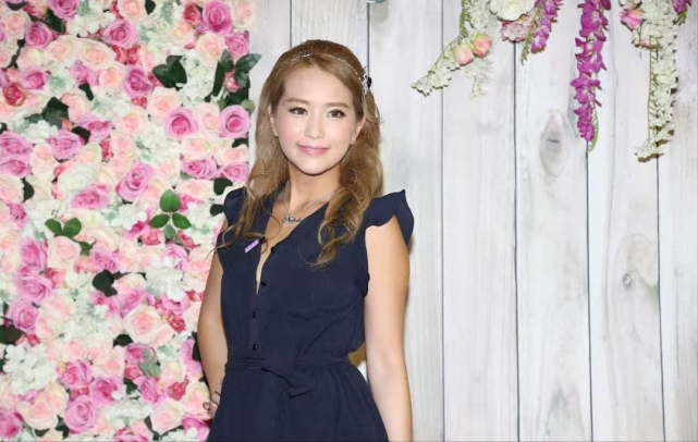 前港姐情路坎坷自认蠢女人,疑情绪受困,发文令网友担心|马天乐|温文英