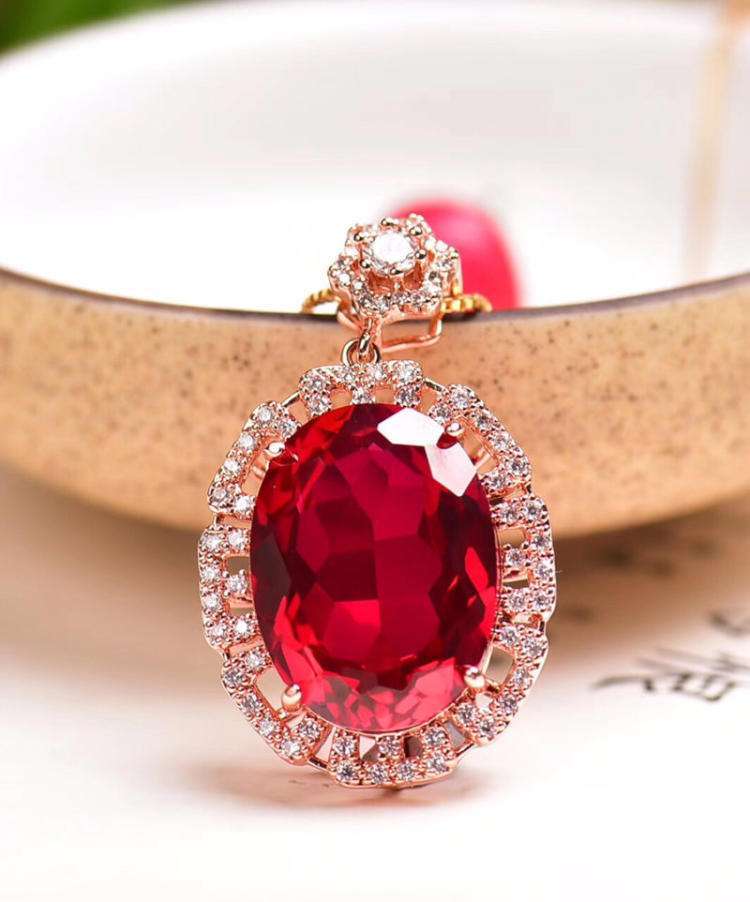 帝王托帕石是什么颜色 拍玉网