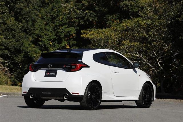 抢都抢不到的30万三缸手动挡丰田车终极小钢炮gr雅力士详解