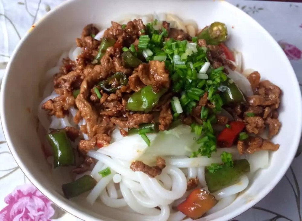 花垣人"过早"的米粉