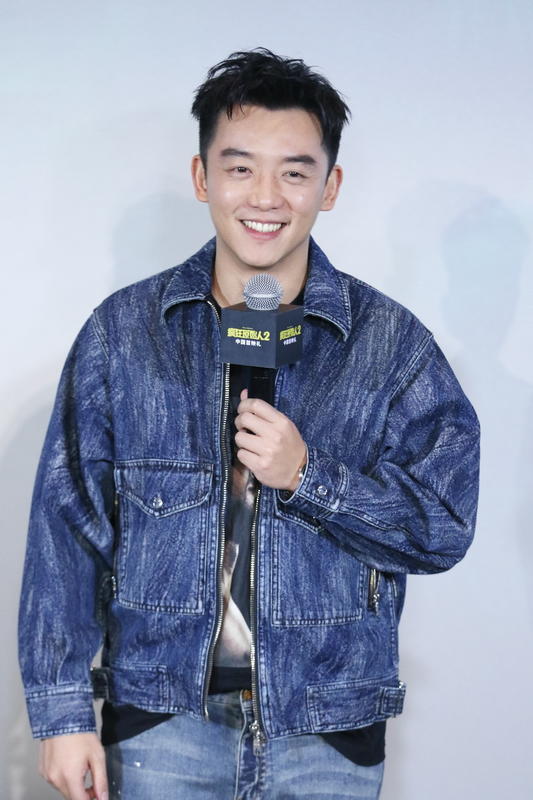 "疯狂2"林更新笑叹终摆脱"东北口音" 郑恺被调侃声音像奸商