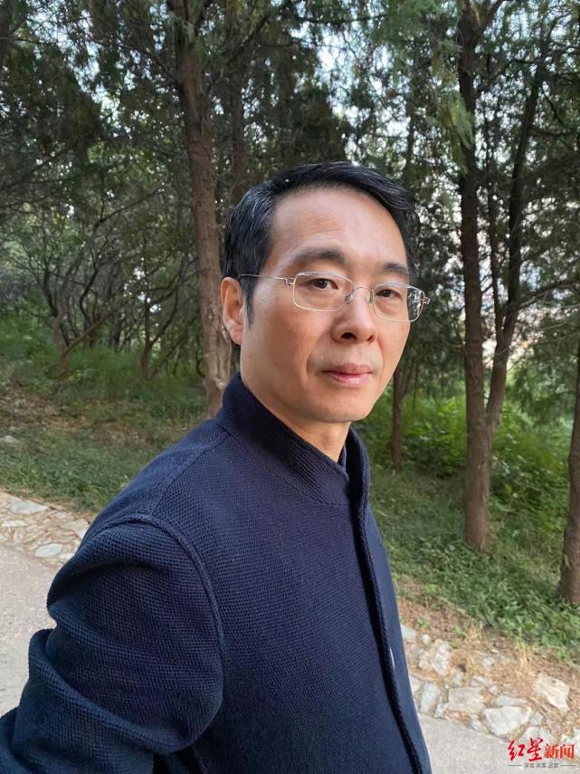 红星书评|西渡《天使之箭》:精确连缀境况,贴切读解风物