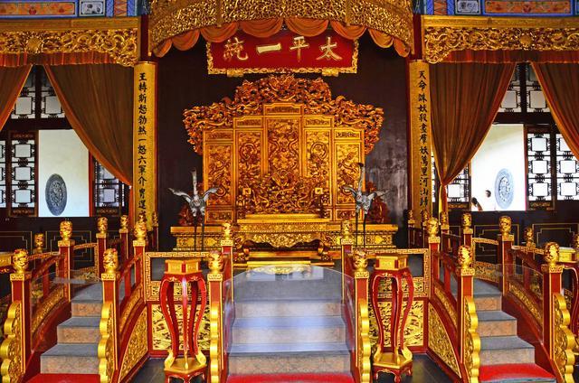 杨秀清对太平天国有多重要传达上帝旨意他死了太平军就是散沙