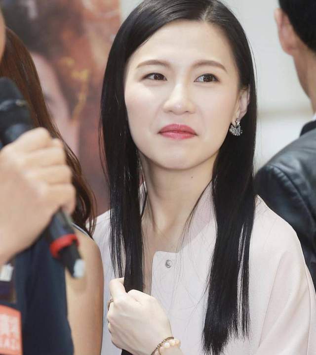 王晶女儿王子涵凭爱回家角色成功入屋直言不靠父荫靠自己