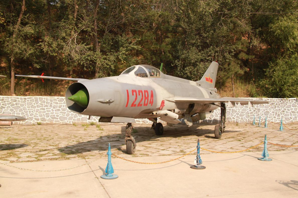 歼七"魔改"录:再改就连亲娘都不认识了,还能叫歼七?_腾讯新闻