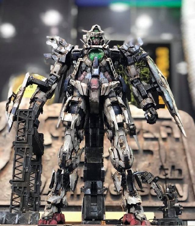 战损还是损坏战损旧化能天使高达模型