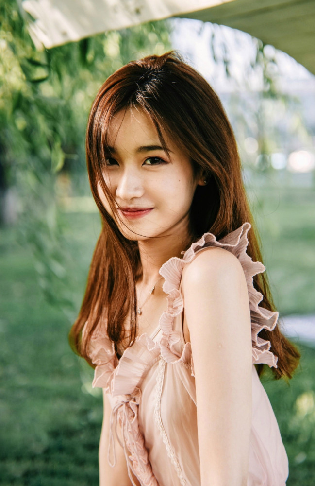 华彩少年钟颖公式照首发发扬国风实力不凡