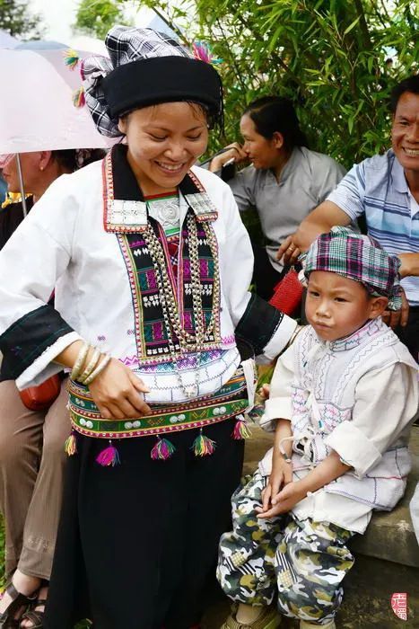 广西那坡县达腊彝族跳弓节