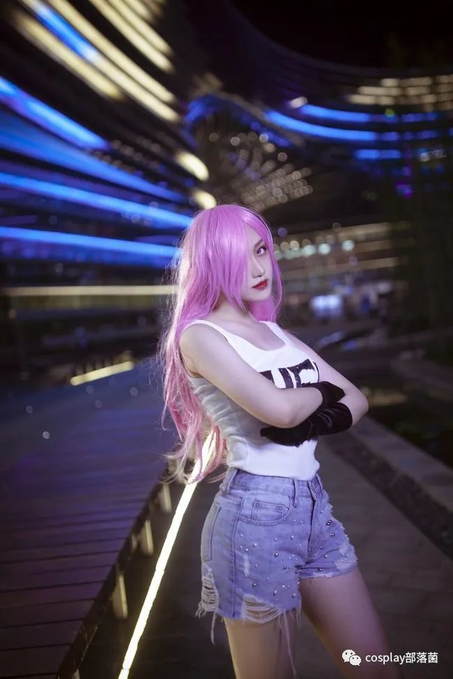 cos:一人之下夏禾cos,流光机车的魅力